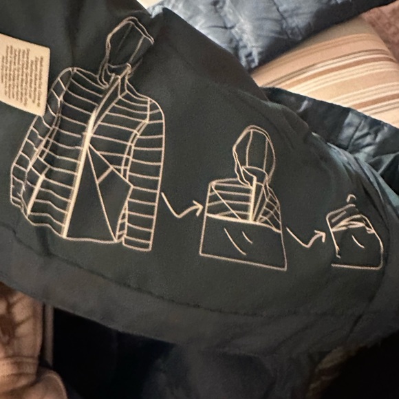 Time and Tru teal Quilted Jacket - Picture 4 of 6